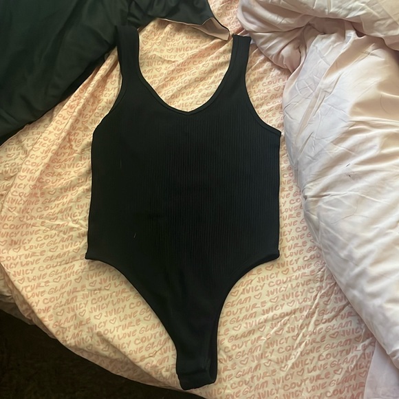 ❤️🔥 3/$15 BLACK STRETCHY TANK BODYSUIT XS/S - Picture 1 of 4